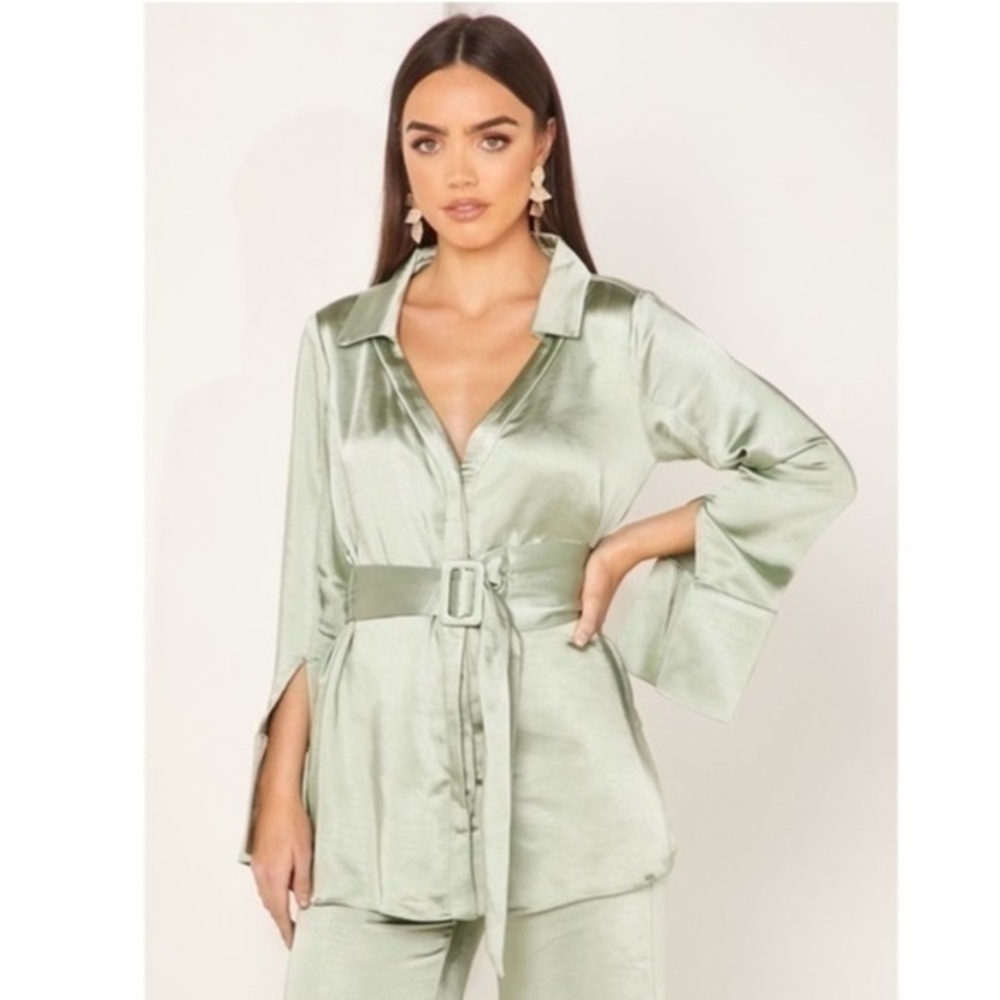 ELLIATT sage Riley shirt bright green v neck button down